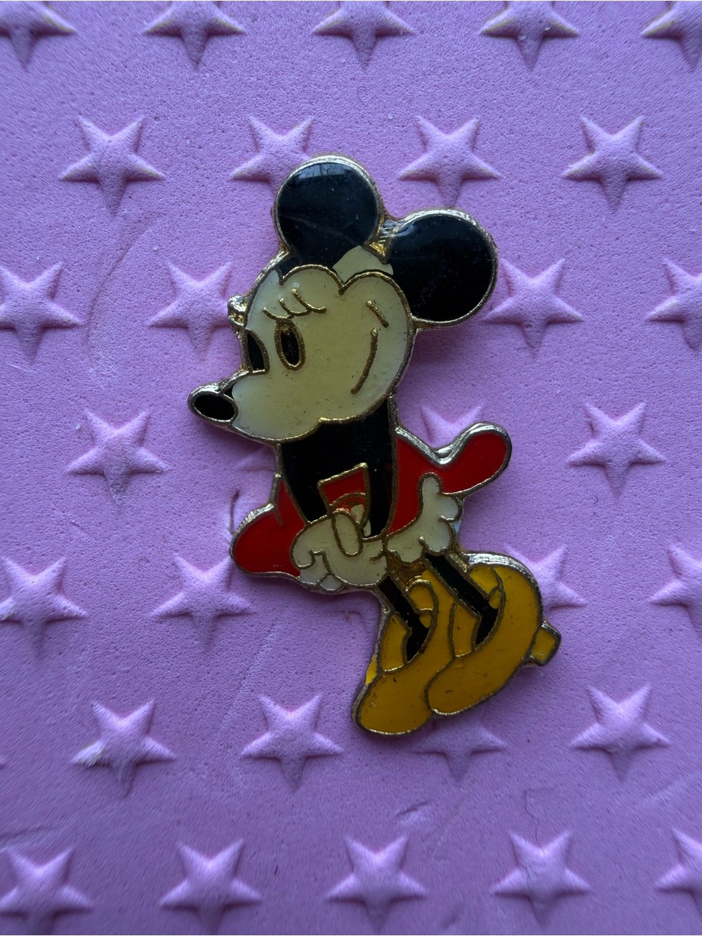 Minnie Mouse with Yellow Heels Enamel Vintage Collectable Trading Pin